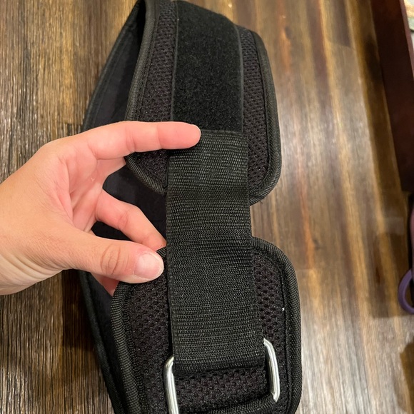 Weight lifting belt - Picture 2 of 4